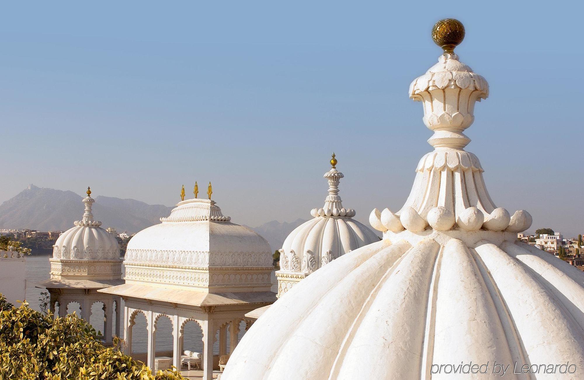 Taj Lake Palace Udaipur Exterior photo