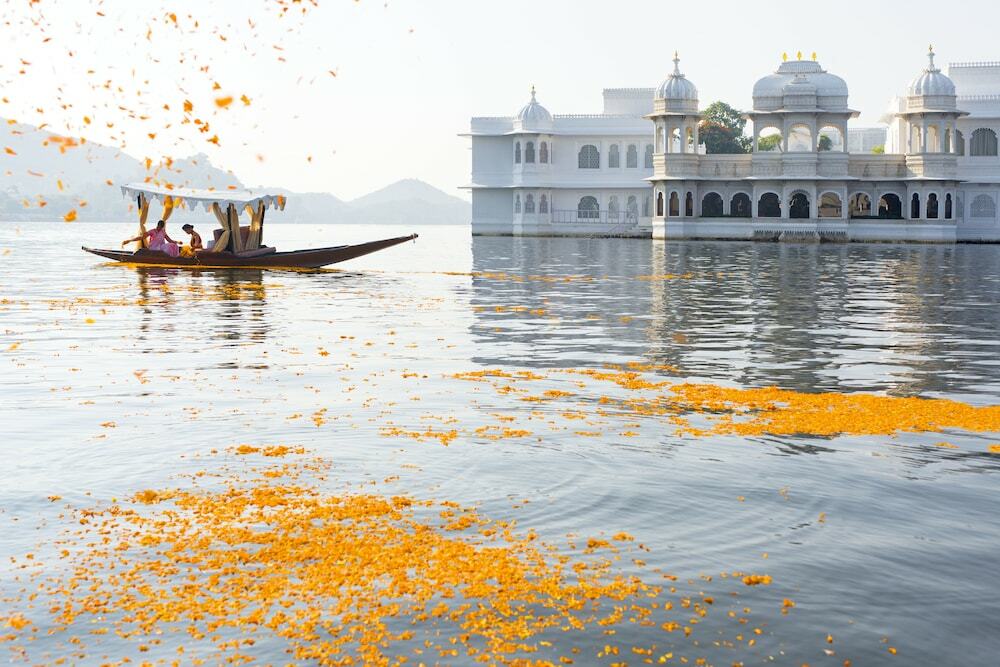 Taj Lake Palace Udaipur Exterior photo